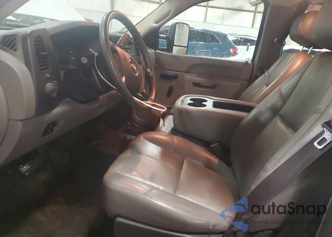 1GCRKPE02DZ319730: 74206175