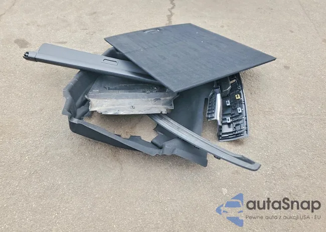 SALYB2FV6KA218705: 72319185