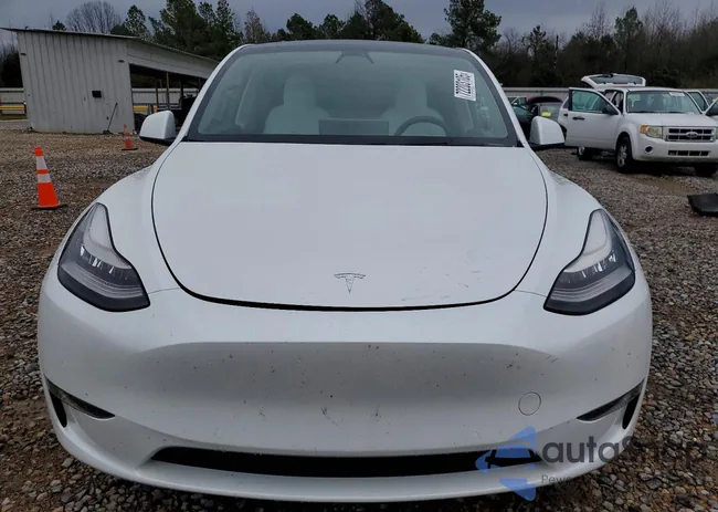 5YJYGDEE8LF032680: 72203105