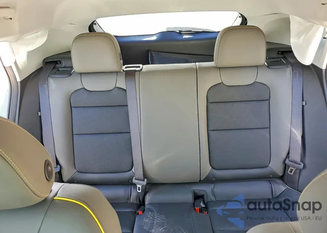 KL77LKEP6SC212830: 72173265