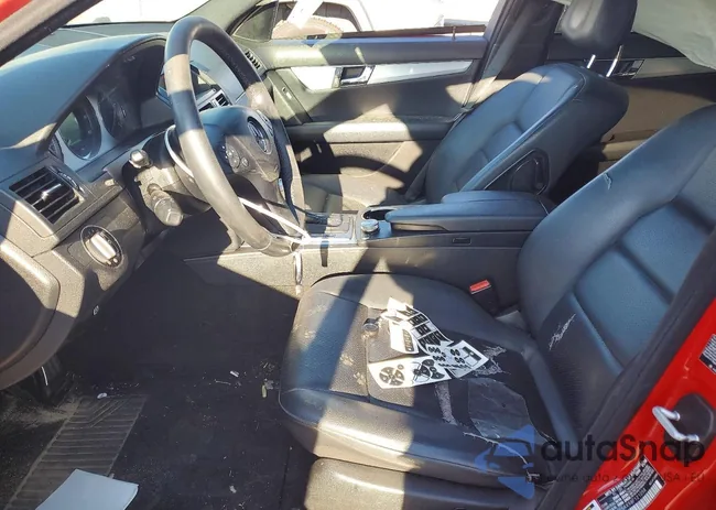 WDDGF54X98F121058: 73303045