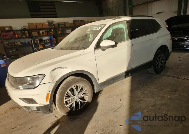 3VV3B7AX0JM019739: 74081495