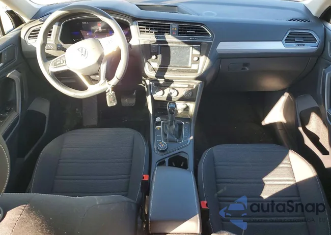 3VV0B7AX6NM113553: 98604495