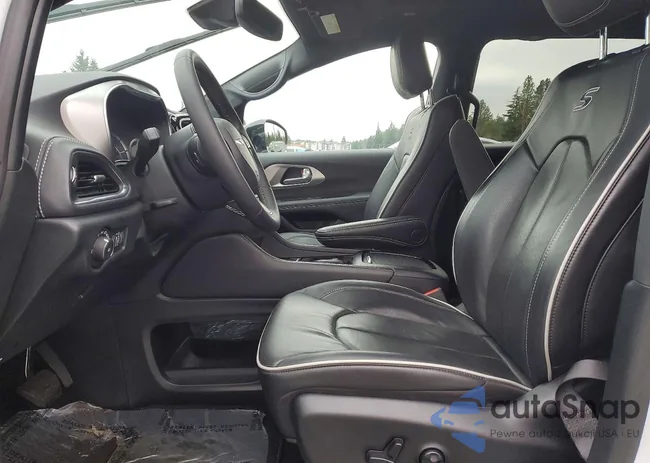 2C4RC1S73RR178020: 72669265