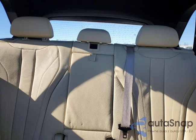 5UXKR0C59H0U55560: 72244275