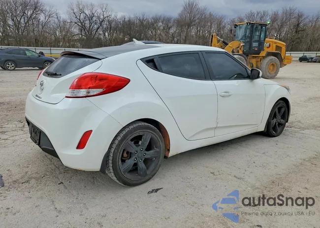 KMHTC6AD2FU233822: 73114855