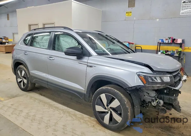 3VV8X7B26RM018200: 73503575