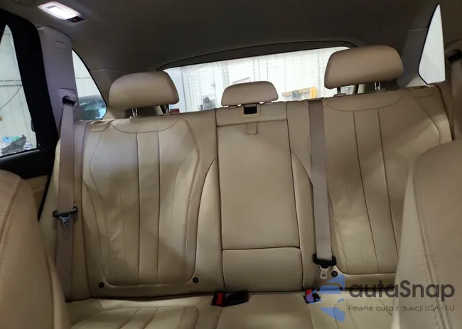 5UXKR0C5XG0P28553: 74907785