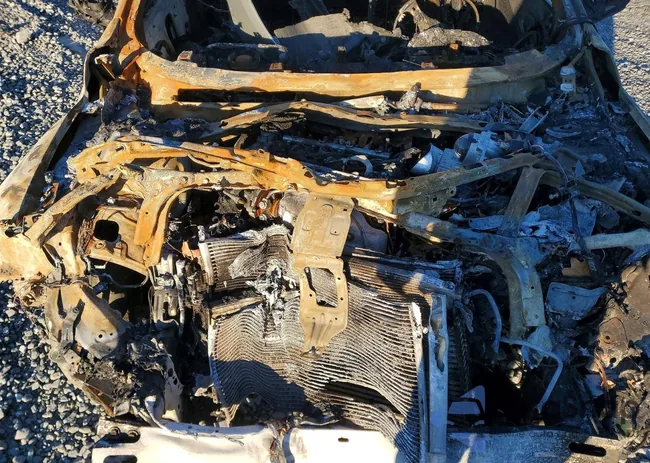 1G1ZG5ST8LF146986: 99083495