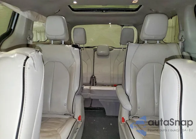 2C4RC1N77JR365843: 75184785