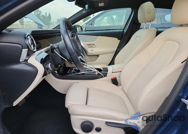 W1K3G4EBXNJ376030: 73859295