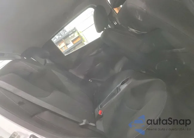 KL8CD6SA0KC745853: 98825635