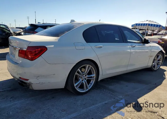 WBAKB4C51CC576827: 72831765