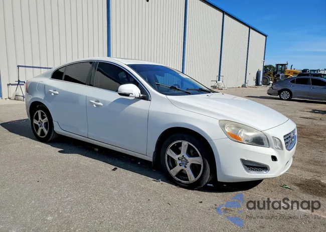 YV1622FS6C2111938: 73988105