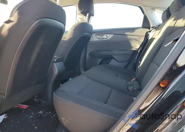 3KPF24AD7ME279988: 73510315