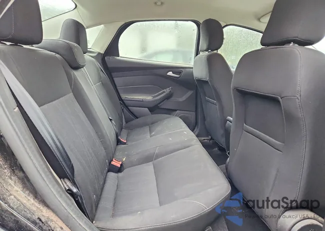 1FADP3F24GL276302: 74793095