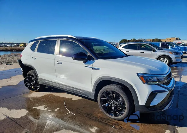 3VVEX7B24RM099880: 97897265