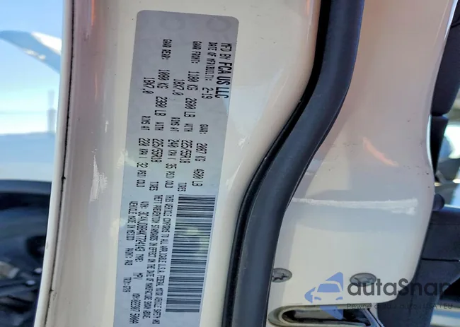 3C4NJDBB4KT724143: 74135965