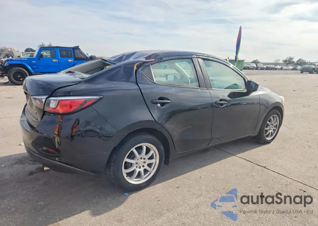 3MYDLBYV6HY173366: 74438635