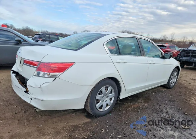 1HGCP2F33BA056373: 73070735