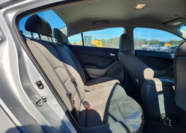 KNAFK4A63F5412159: 74041685