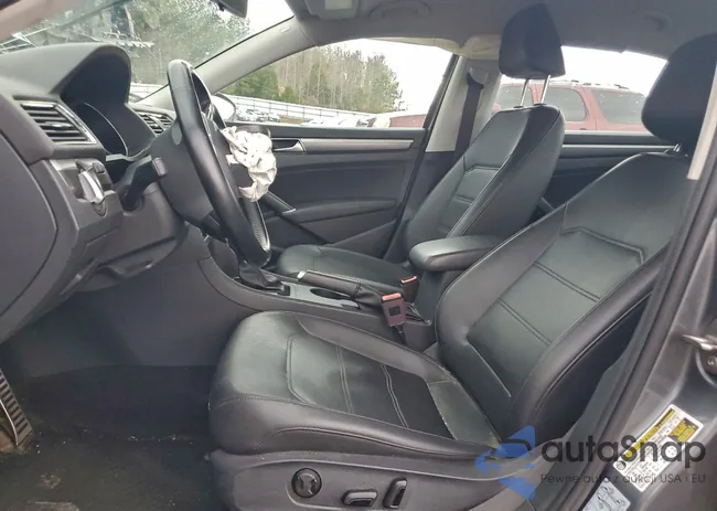 1VWAA7A35JC032555: 73407205