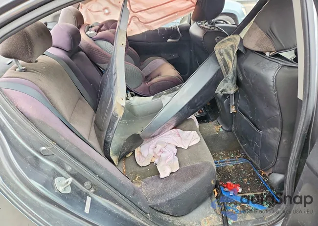 1HGCP2F48AA167704: 98149365