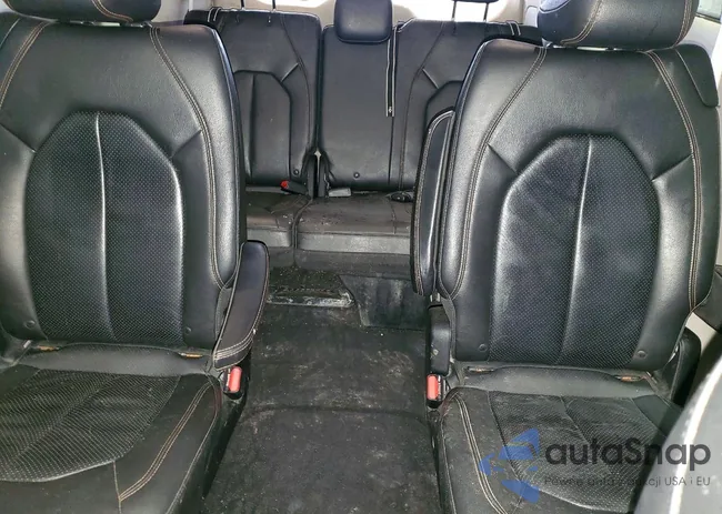 2C4RC1BGXJR212670: 74363705