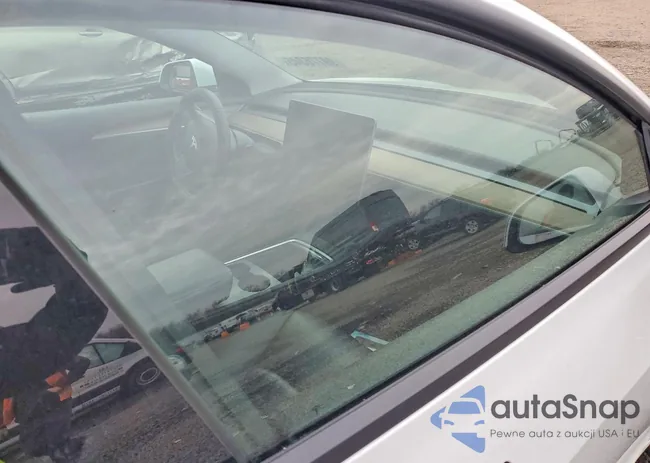 5YJ3E1EB4NF119466: 99776345