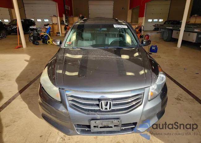 1HGCP2F8XCA096964: 74779515