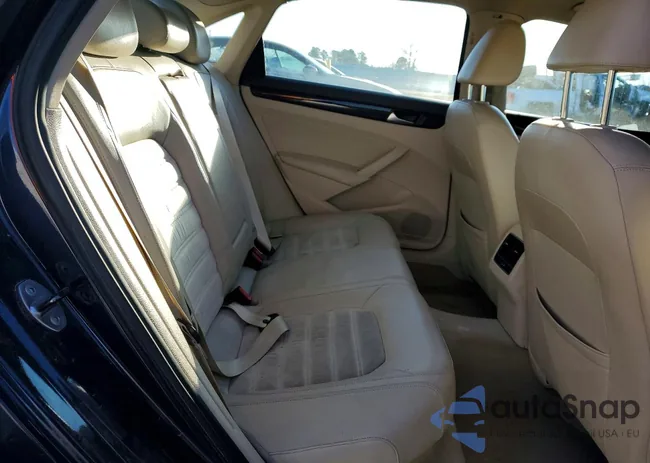 1VWCS7A37EC033332: 74633705