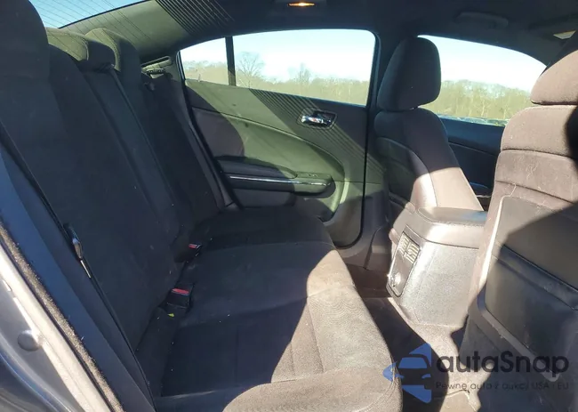 2C3CDXBG3CH218555: 73372855