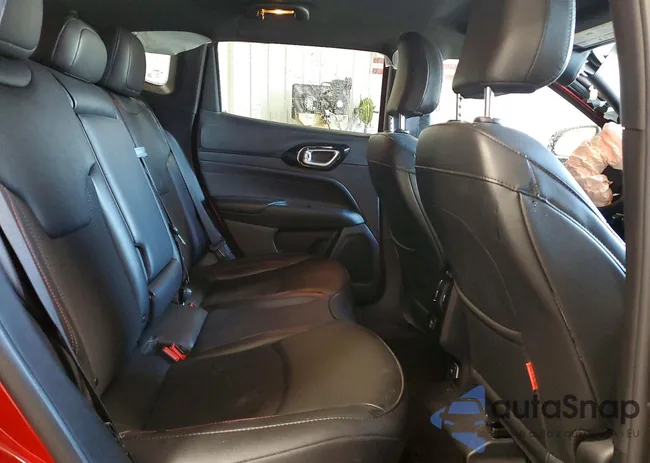 3C4NJDDNXST557276: 74568005