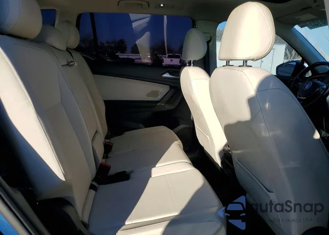 3VV3B7AX0JM010037: 74766155