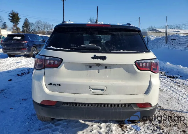 3C4NJDBB4KT724143: 74135965