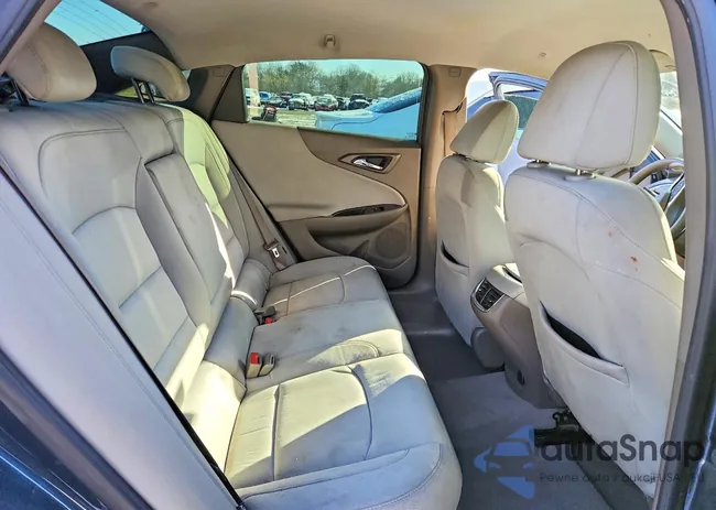 1G1ZD5ST2KF215422: 72657805