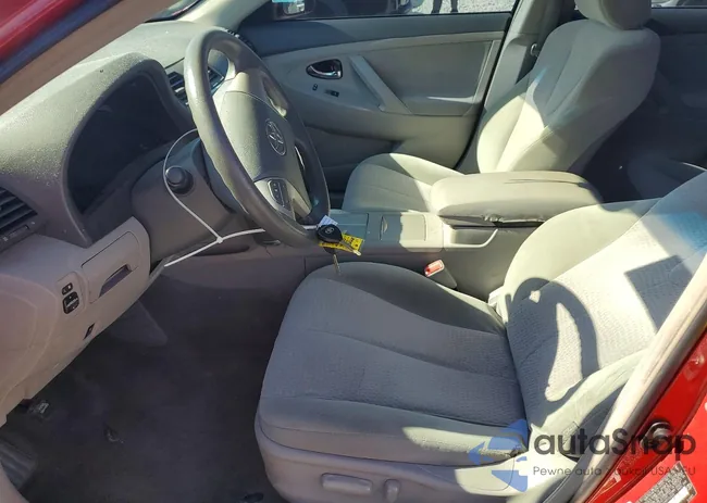 4T4BF3EK4BR115636: 99299525