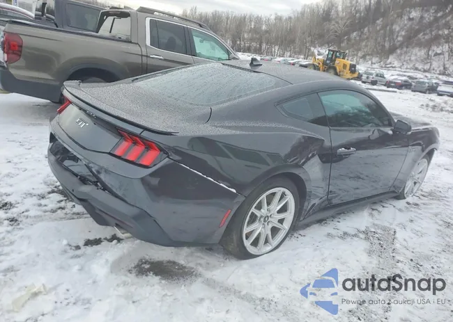 1FA6P8CF1R5426905: 99718835