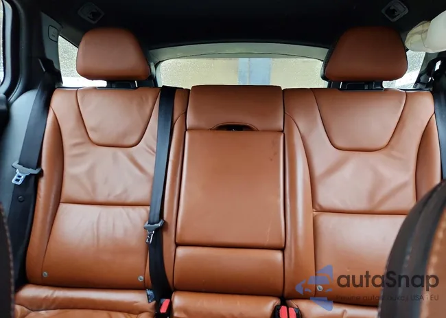 YV126MEB0F1188931: 72317795