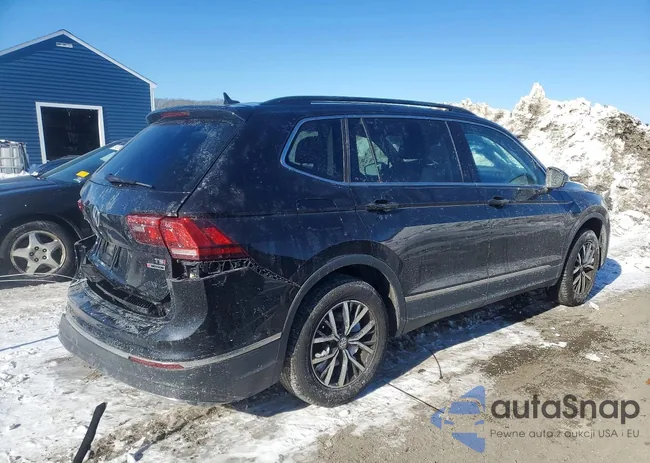 3VV2B7AX4JM193857: 73873135