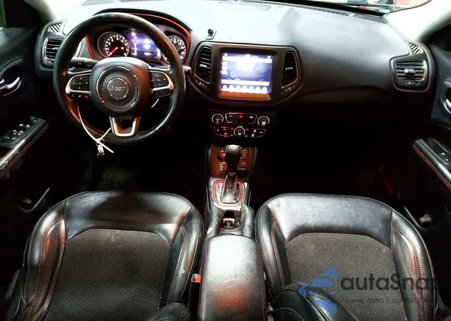 3C4NJDDBXJT451382: 73711775