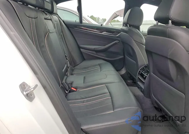 WBAJA9C51JB033718: 73097375