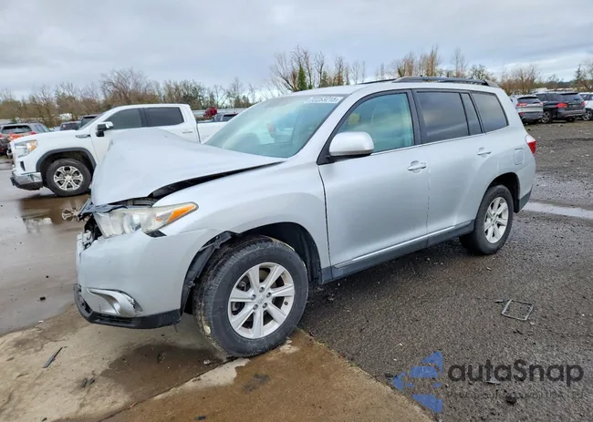 5TDBK3EH9CS093279: 72253215