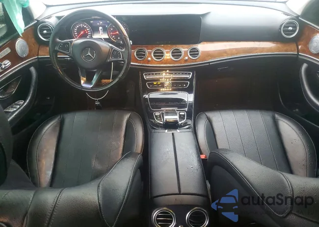 WDDZF4JB4JA318315: 99593685