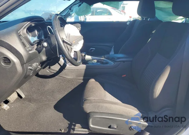 2C3CDZAG4KH759545: 75180405