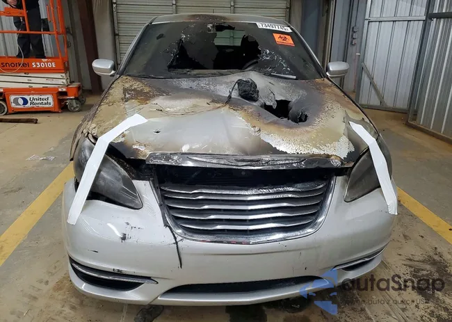 1C3CCBAB4CN229163: 73497745