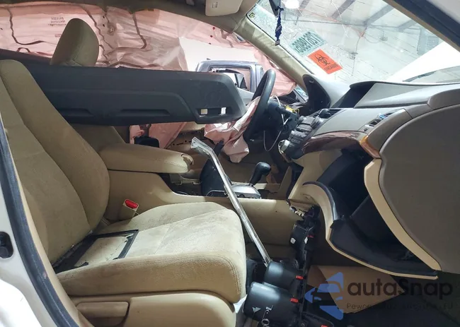 1HGCP2F76AA077381: 72619905