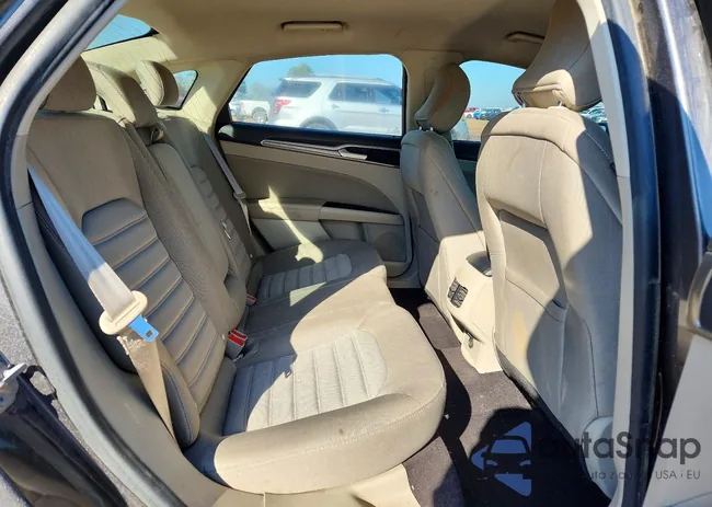 3FA6P0HD3KR161349: 75280445