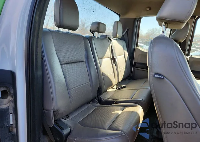 1FT7X2A64MED23999: 72345675