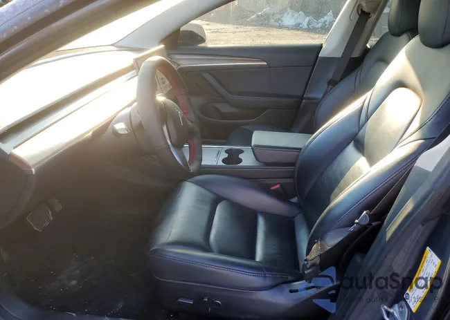 5YJ3E1EA9MF099673: 72764585